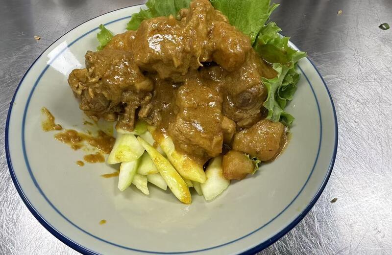 C4. Pandan Leaf Curry Chicken 